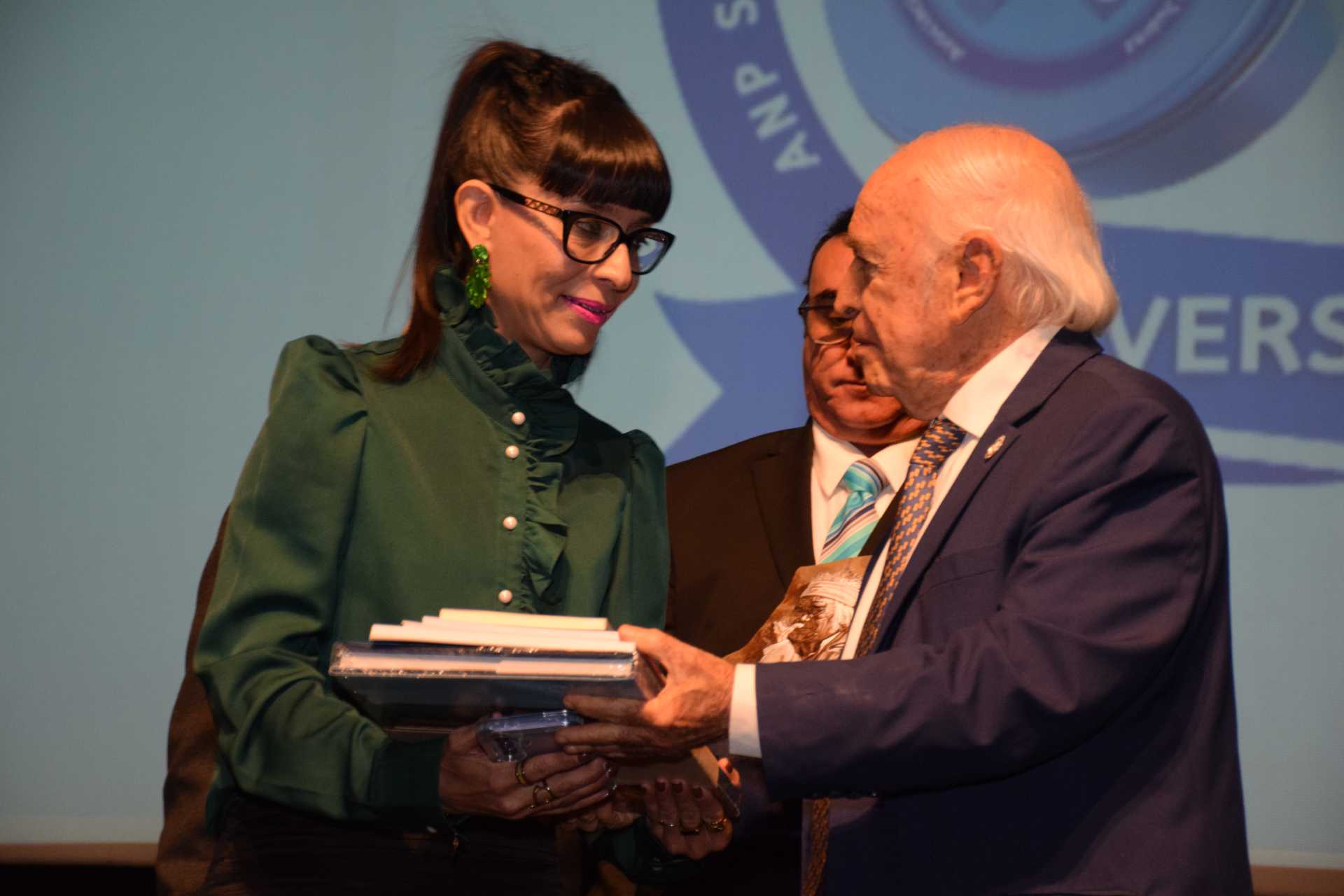 La ANP Juárez rinde homenaje a Demetrio Bilbatúa