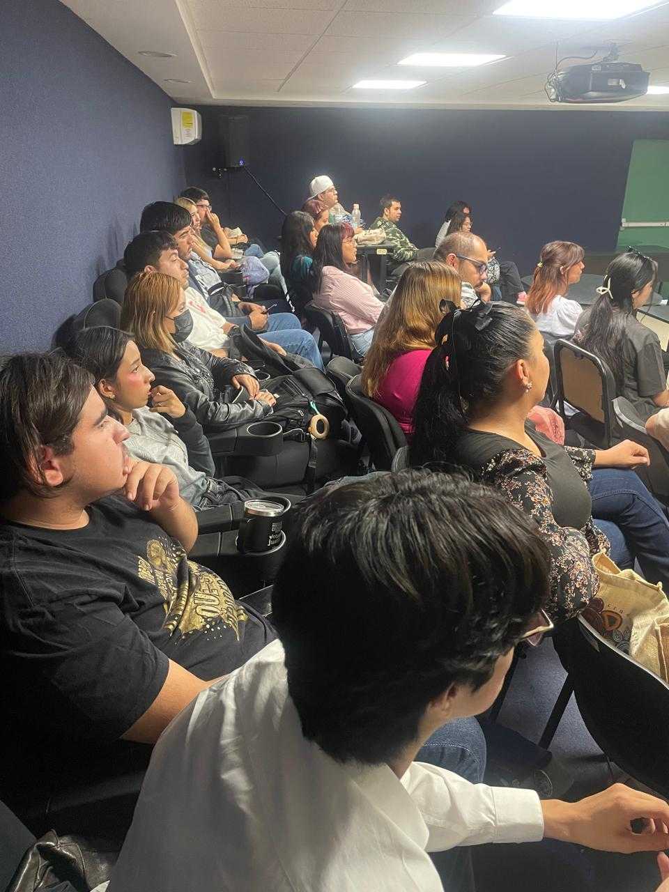 Destacada participación de Carlos Macedo en la XXII Semana Académica de la UACH Destacada participación de Carlos Macedo en la XXII Semana Académica de la UACH