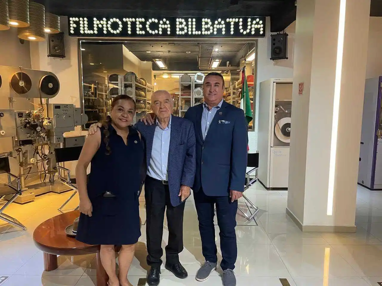 ANP Juárez de visita en la Filmoteca Bilbatua